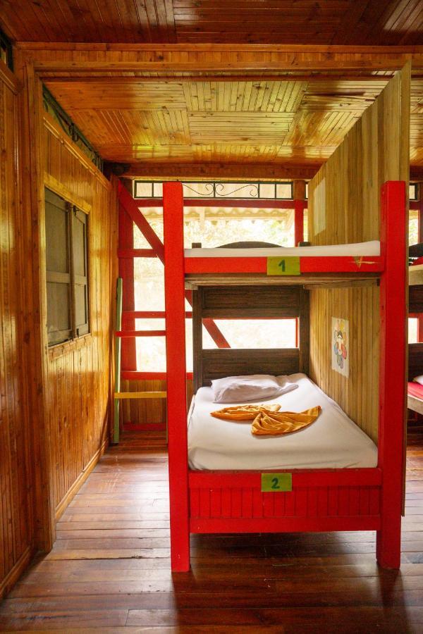 Hotel Surf House Estilo Libre à Buenaventura Extérieur photo